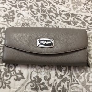 Michael Kors Large Wallet Gray